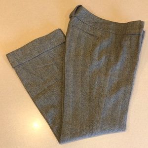 Banana Republic lined wool trouser. High quality, Iike new, sz 2. Fit tru 2 size